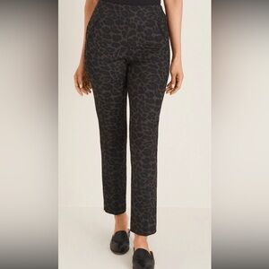 Chicos Pants Women's 2R/12 US So Slimming Leopard Print Juliet Slim Leg Ankle